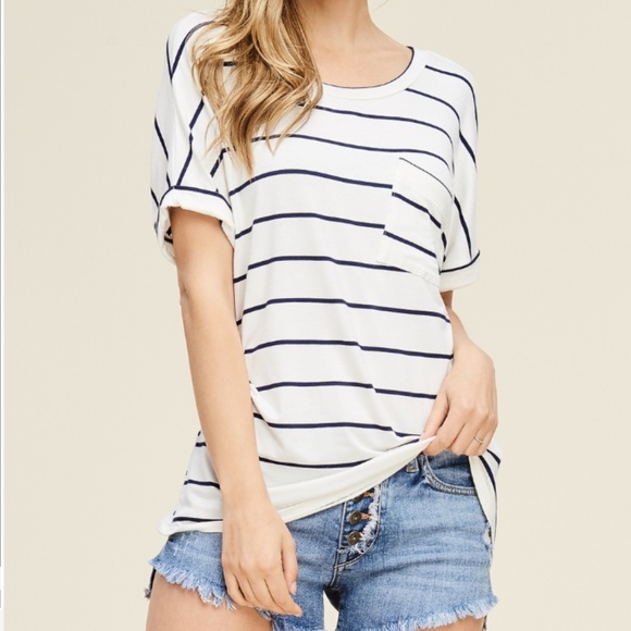 White and Navy Pocket Tee 08010 - Picture 3 of 5